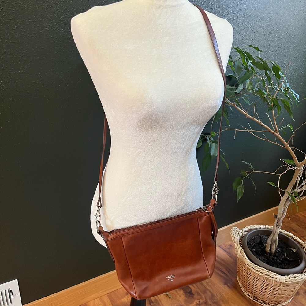 Fossil Tan Leather Shoulder Bag